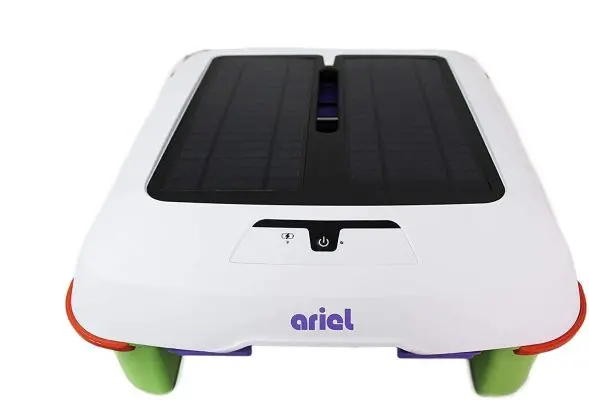 Solar-Breeze Ariel Robotic Pool Skimmer – Cordless, Solar-Powered Cleaner with Intelligent Obstacle Detection