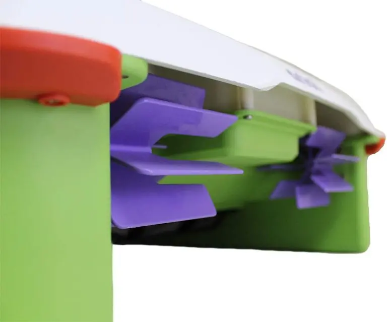 Solar-Breeze Ariel Robotic Pool Skimmer – Cordless, Solar-Powered Cleaner with Intelligent Obstacle Detection